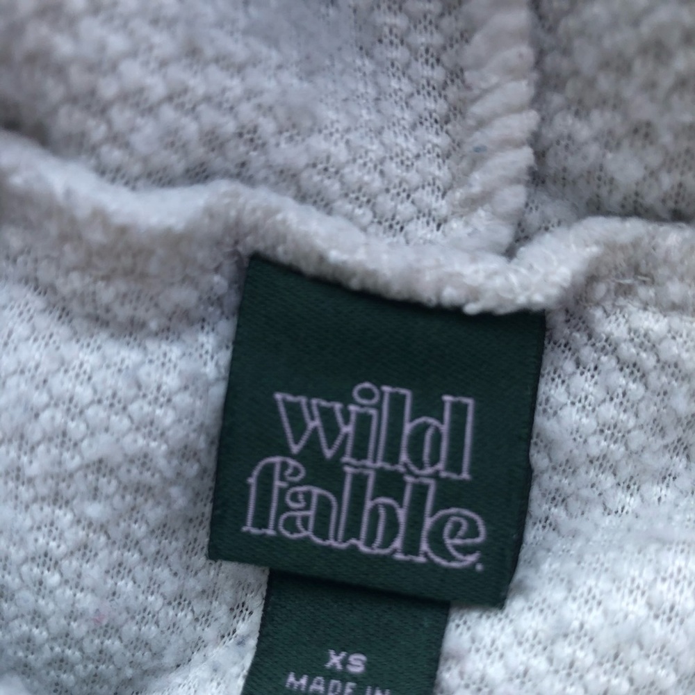 Wild fable cropped grey sweatshirt - Picture 4 of 5